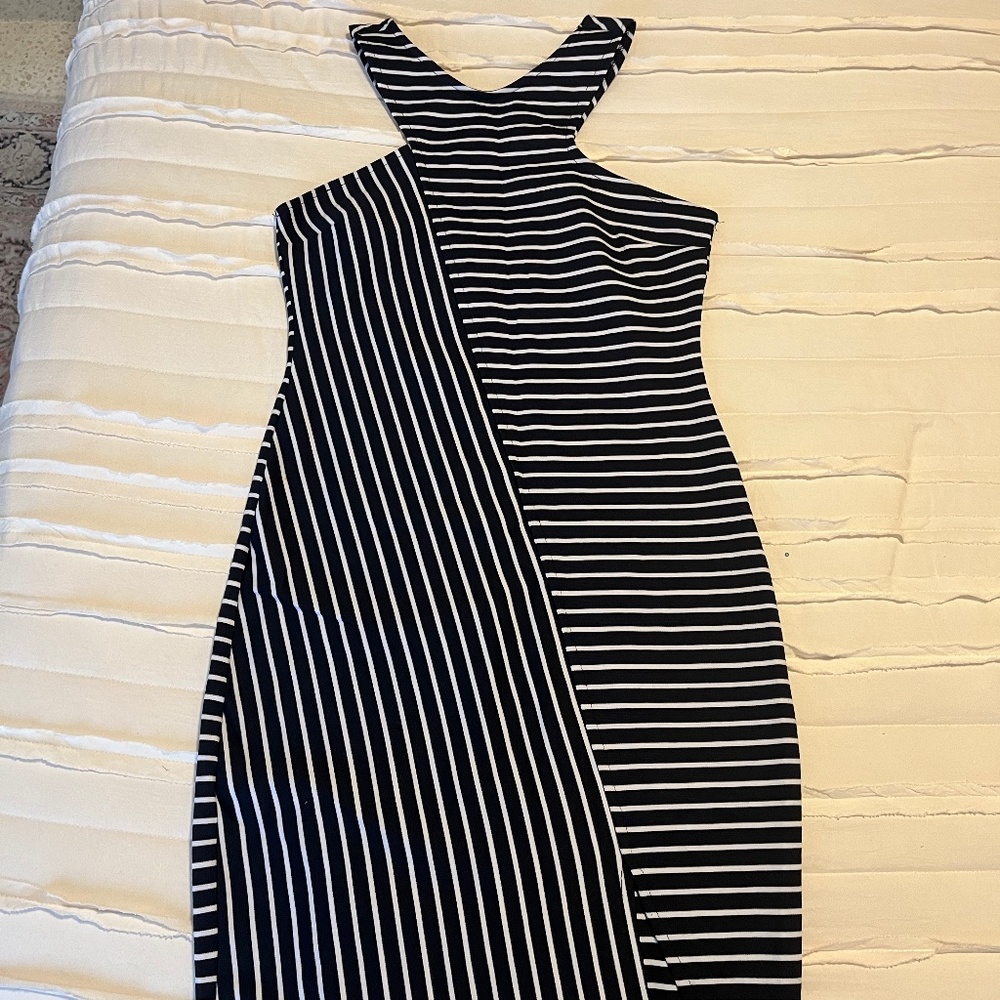 Sexy comfortable dress.  Navy and white